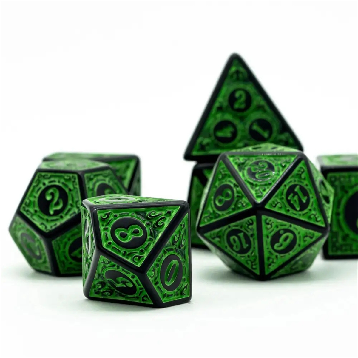 High Quality Plastic DND Dice  – Retro Gaming Font Bewertung und Preis